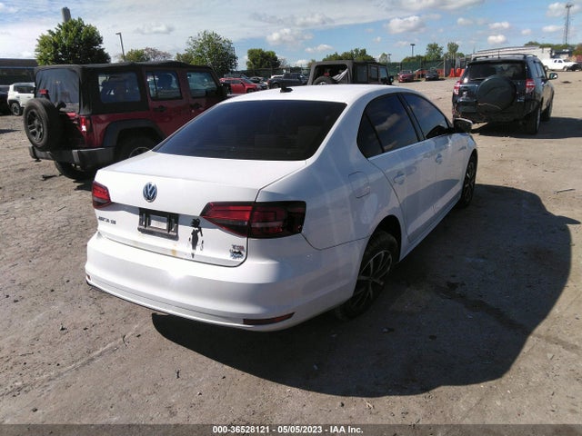 3VWDB7AJXHM332075 Volkswagen Jetta 1.4t Se