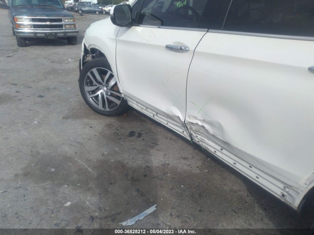 Honda Pilot Touring 2017 5FNYF5H96HB014211 Image 6