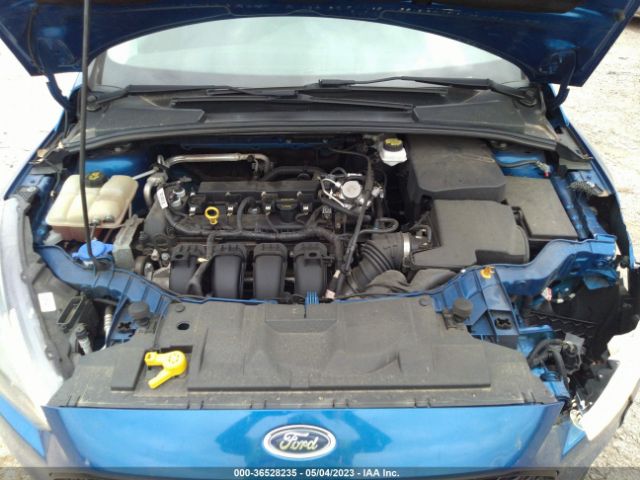 1FADP3F23JL290957 Ford FOCUS SE