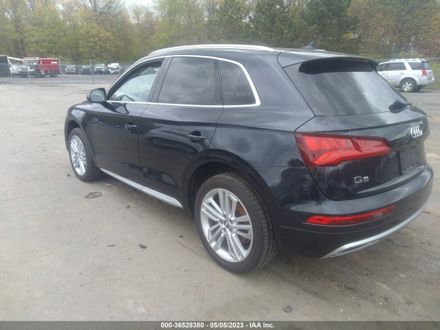 WA1BNAFY7J2233130 Audi Q5 Premium Plus