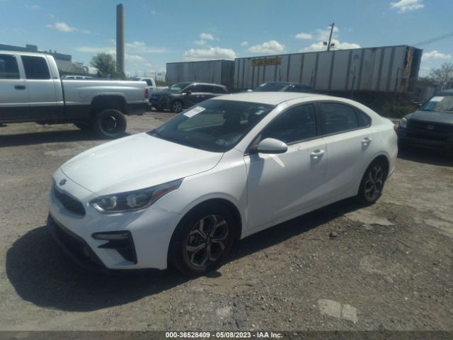 3KPF24AD1ME282157 KIA Forte Lxs