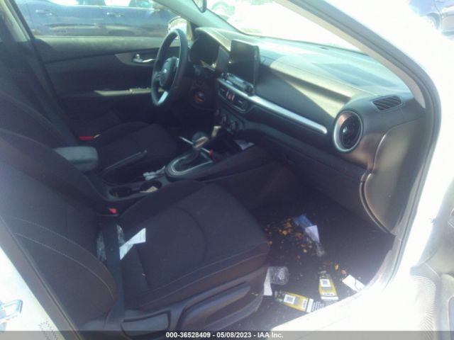 3KPF24AD1ME282157 KIA Forte Lxs