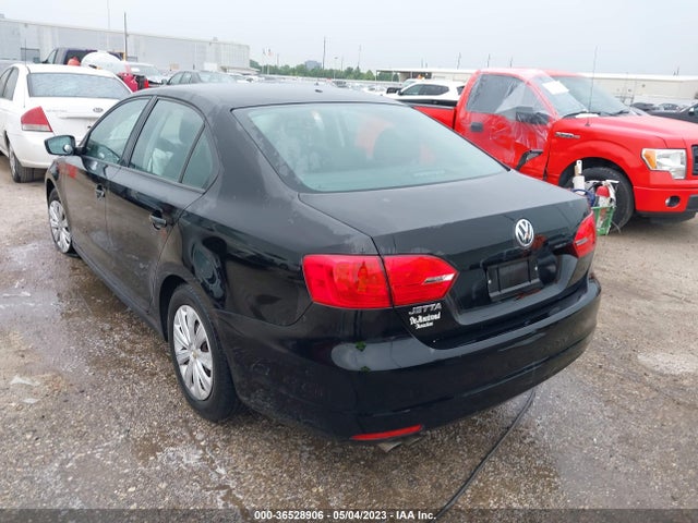 3VW2K7AJ4EM364457 Volkswagen Jetta Sedan S