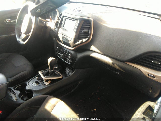 1C4PJMCB1GW212784 Jeep Cherokee Altitude