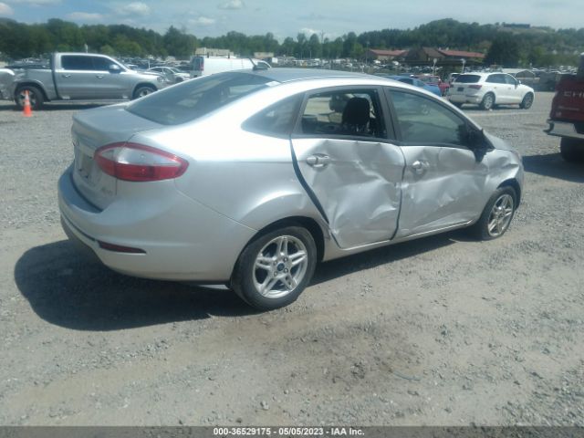 3FADP4BJ1HM161448 Ford FIESTA SE