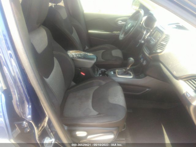 1C4PJLAB7FW762504 Jeep Cherokee Sport