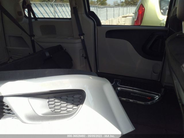 2C4RDGBG0GR372064 Dodge Grand Caravan Se