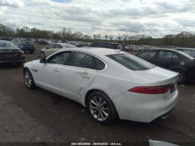 SAJBJ4BN7HCY42626 Jaguar Xf 20d Premium
