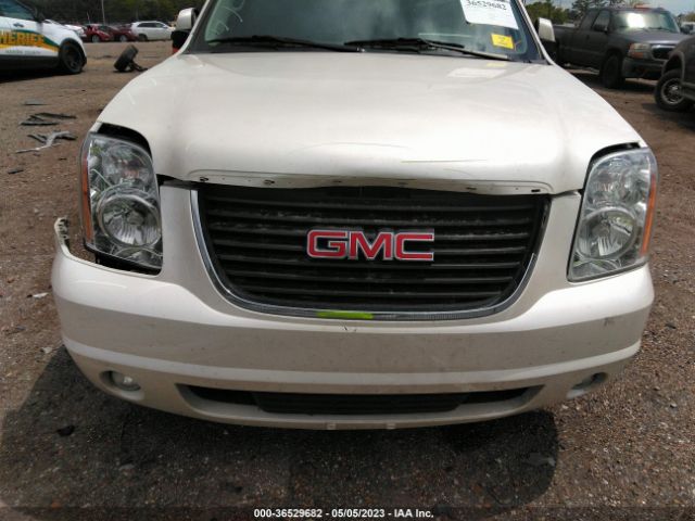 1GKS1KE04ER187888 GMC Yukon Xl Slt