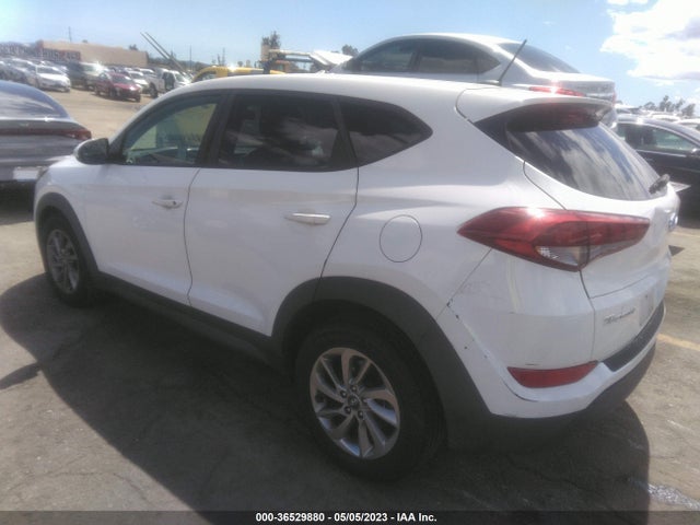 Hyundai TUCSON SE 2017 KM8J23A4XHU512687 Image 3