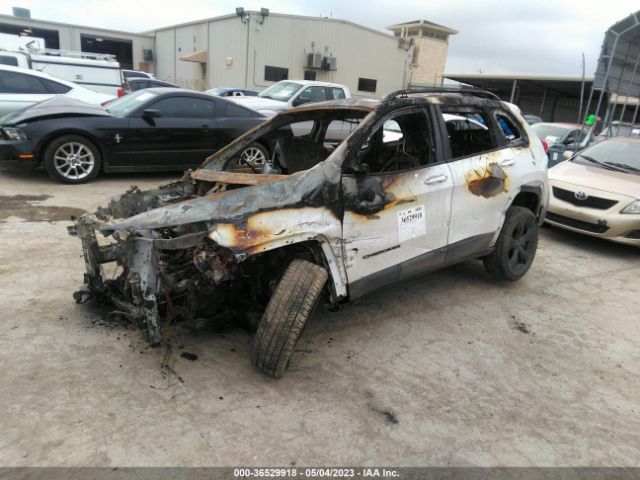 1C4PJLCB3JD543055 Jeep Cherokee Latitude