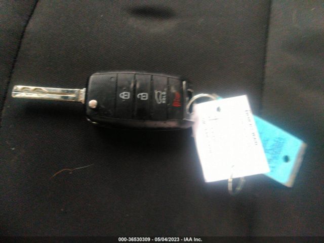 KNDJN2A22G7341855 KIA Soul Base