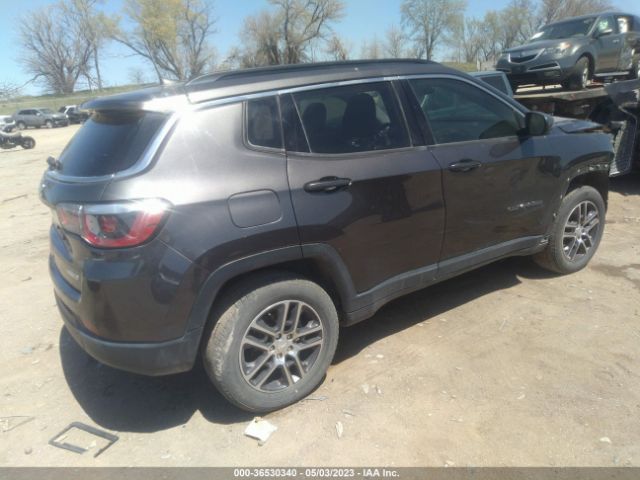3C4NJDBB4JT231819 Jeep Compass Latitude
