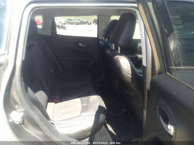 3C4NJDBB4JT231819 Jeep Compass Latitude