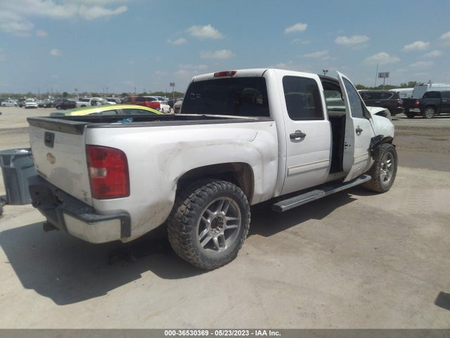 2011 CHEVROLET SILVERADO 1500 LT VIN: 3GCPCSE05BG330774