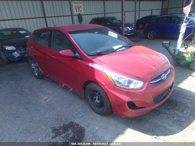 2016 KMHCT5AE3GU268390 zdjęcie główne