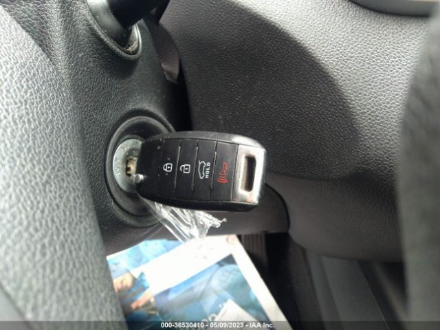 5XYPG4A37HG259245 KIA SORENTO LX