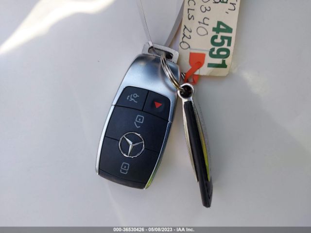WDD3G4EB4KW010661 Mercedes-Benz A-class A 220
