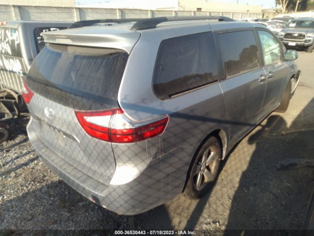 5TDKZ3DC9HS806495 Toyota SIENNA LE