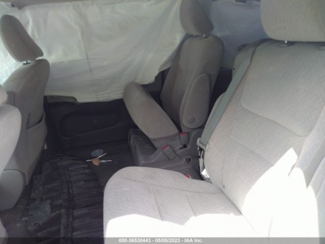 5TDKZ3DC9HS806495 Toyota SIENNA LE