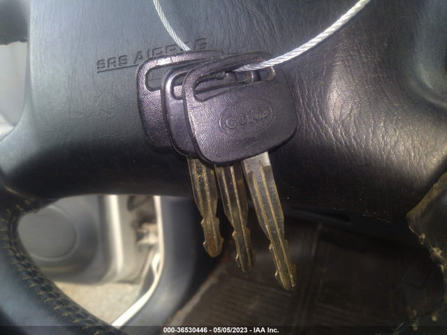 1998 TOYOTA 4RUNNER SR5 VIN: JT3HN86R4W0183585
