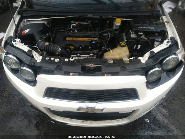 Chevrolet Sonic Ltz Auto 2015 1G1JE6SB8F4176151 Image 10