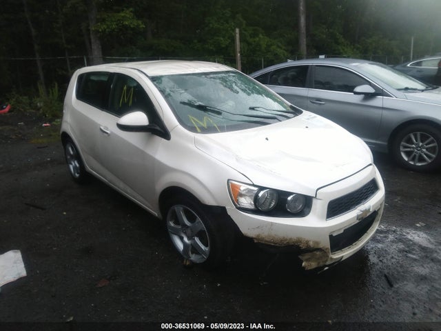 Chevrolet Sonic Ltz Auto 2015 1G1JE6SB8F4176151 Image 6