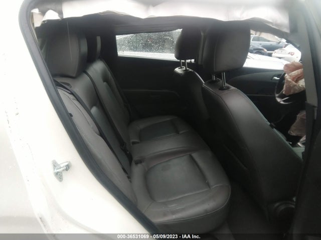 Chevrolet Sonic Ltz Auto 2015 1G1JE6SB8F4176151 Image 8