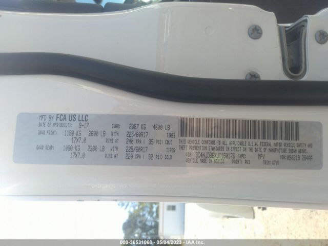 3C4NJDBBXJT150176 Jeep Compass Latitude
