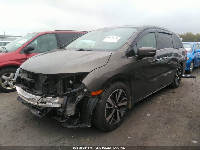 Honda Odyssey Elite 2018 5FNRL6H93JB019732 Image 2