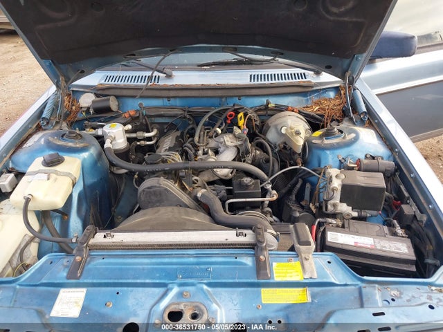 1993 VOLVO 240 VIN: YV1AS8800P1484171