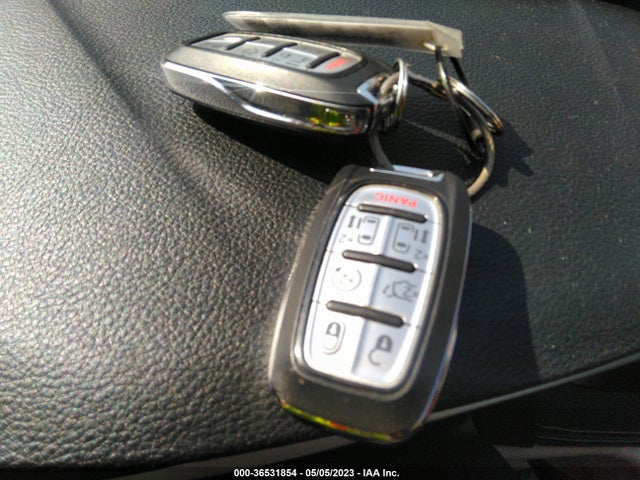 2022 Chrysler Pacifica Hybrid, VIN: 2C4RC1L73NR121082