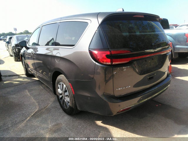2022 Chrysler Pacifica Hybrid, VIN: 2C4RC1L73NR121082