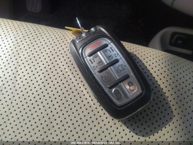 2C4RC1GGXHR588613 Chrysler Pacifica Limited