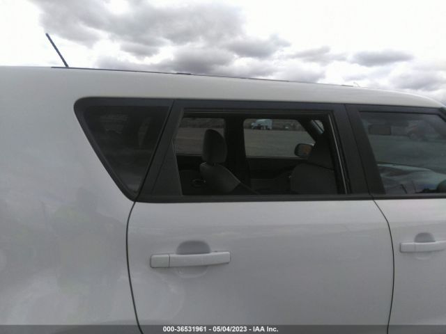 KNDJN2A21G7258904 KIA Soul Base