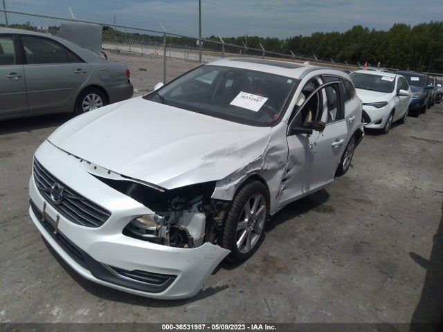 2017 Volvo V60, VIN: YV140MEK2H1372944