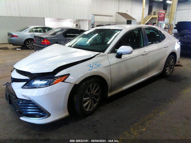 Toyota CAMRY LE 2021 4T1C11BK9MU032325 Image 2