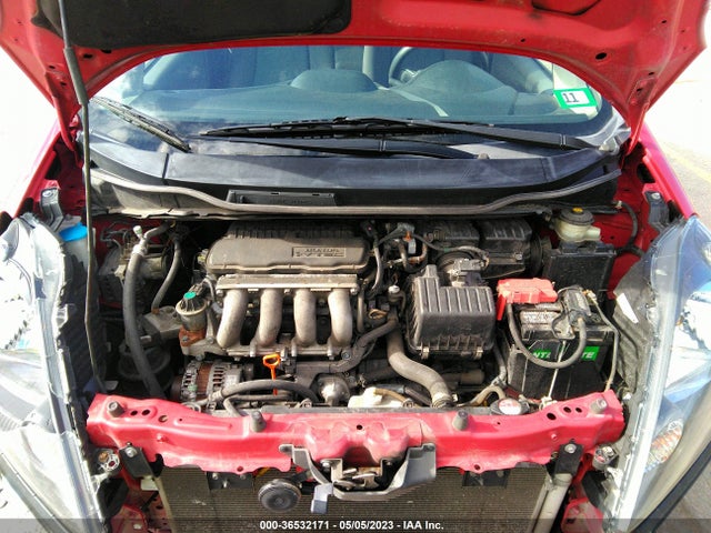 2012 HONDA FIT VIN: JHMGE8H37CC021264