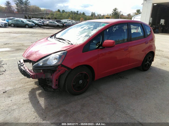 2012 HONDA FIT VIN: JHMGE8H37CC021264