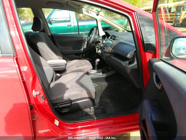 2012 HONDA FIT VIN: JHMGE8H37CC021264