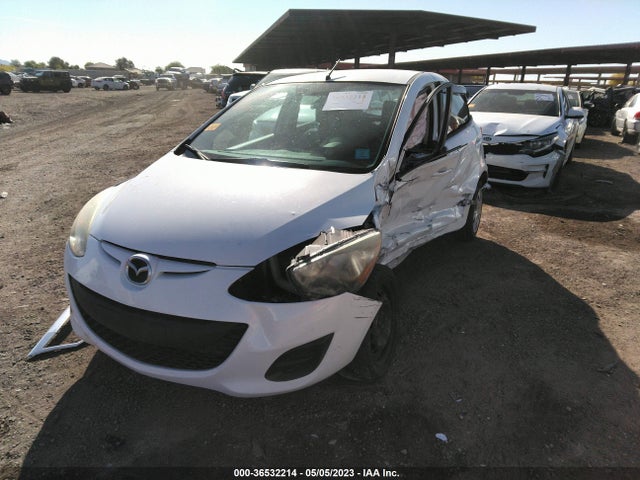 Mazda Mazda2 Sport 2014 JM1DE1KZ8E0186091 Image 2