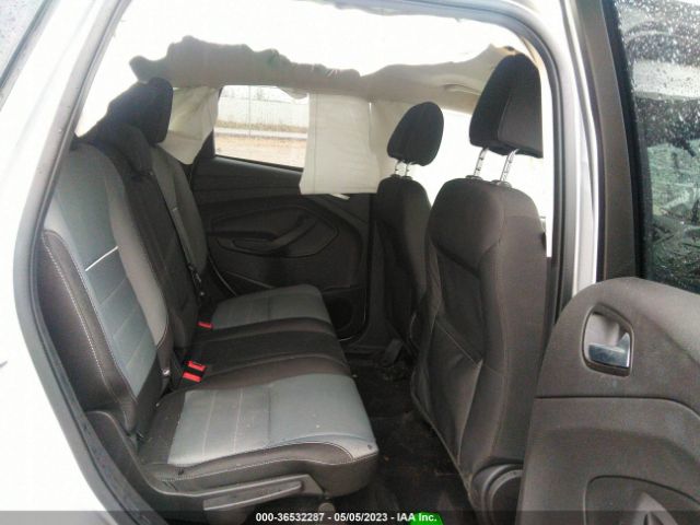 1FMCU9GX0EUE35640 Ford ESCAPE SE