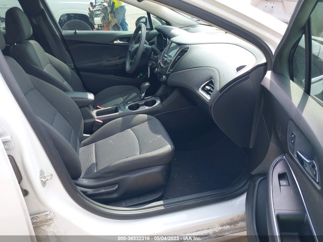 Chevrolet CRUZE LT 2018 1G1BE5SM6J7122659 Image 6
