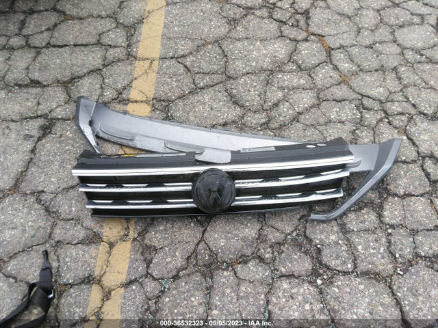 3VV2B7AX4KM018851 Volkswagen Tiguan Se/sel/sel R-line