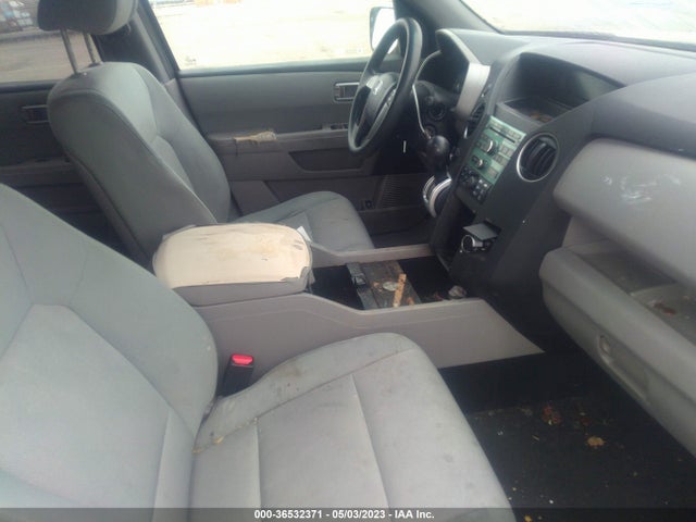 2009 HONDA PILOT LX VIN: 5FNYF38209B028467