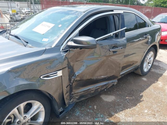 1FAHP2E89JG134738 Ford TAURUS SEL