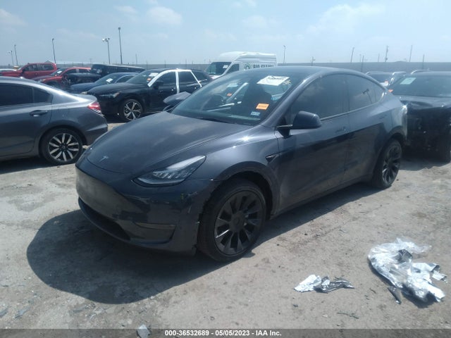 Tesla Model Y Long Range 2023 7SAYGDEE1PA073853 Image 2