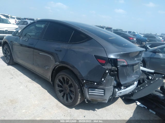 Tesla Model Y Long Range 2023 7SAYGDEE1PA073853 Image 3