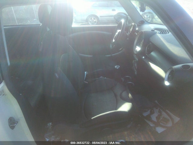 2010 MINI COOPER HARDTOP S VIN: WMWMF7C5XATX44220