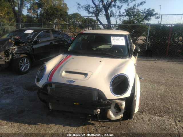 2010 MINI COOPER HARDTOP S VIN: WMWMF7C5XATX44220